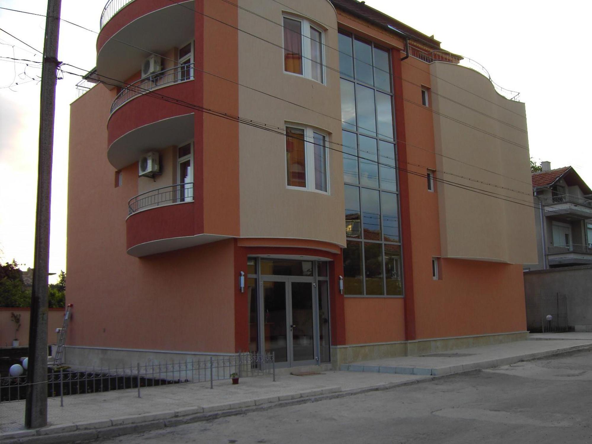 Family Hotel Deja Vu Ravda Bagian luar foto